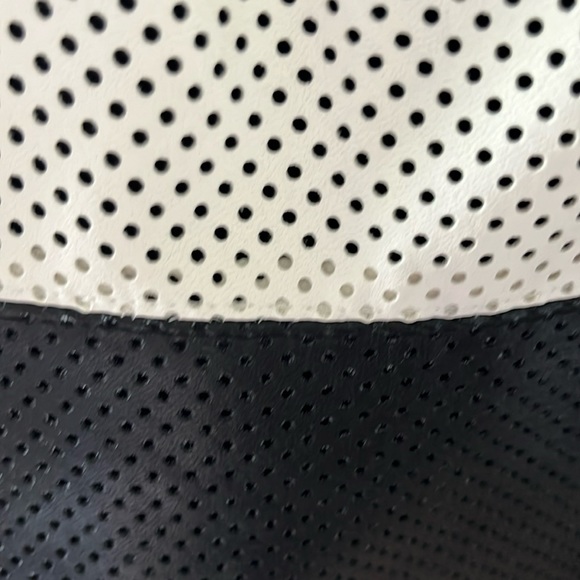 Bailey Casablanca Black/Creme leather like detailed front and solid black back - Picture 6 of 6